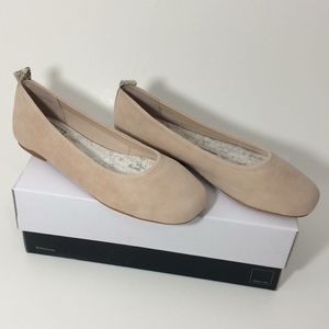 Dolce Vita Ozzie Flat Natural Suede Size 6M-NIB